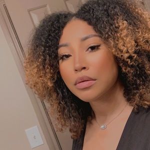 Meet your Posher, Tamara